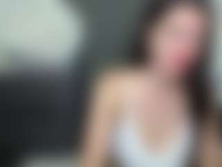 Live cam show with MilaLoona - Lesbian on Camsoda