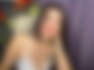 Live cam show with MilaLoona - Facial on Camsoda