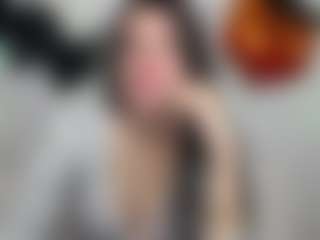 Live cam show with MilaLoona - Hairy Pussy on liverealitysex.com