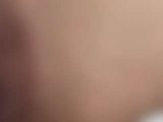 Live cam show with Anistraa - Mobile Young Adult on galaxygirlnitro.com