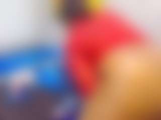 Show en direct avec AMAZING-SHAZZ - Asshole Black sur Camsoda