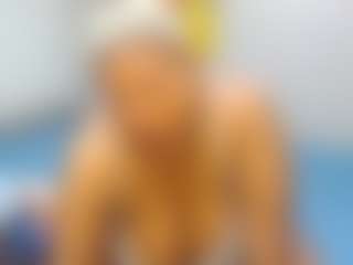 Live cam show with AMAZING-SHAZZ - Flashing on TeamSkeetLive