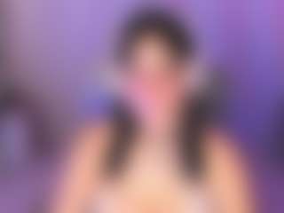 Live cam show with Angel Rouse - Cosplay on AdultVida.com