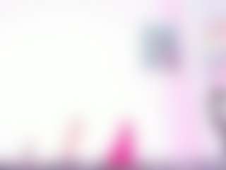 Live cam show with miiss-sofiii - Ebony Petite on CSO-WL