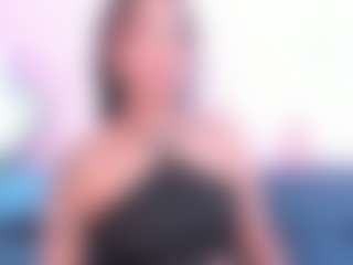 Live cam show with miiss-sofiii - Bedroom Ebony on CamwithHer