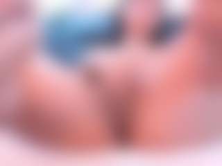Live cam show with miiss-sofiii - Moaning on Camsoda