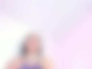 Live cam show with miiss-sofiii - Black Petite on Chatstar