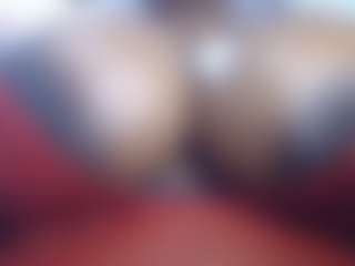 Live cam show with zazapiko - Ebony MILF on chickslive.net