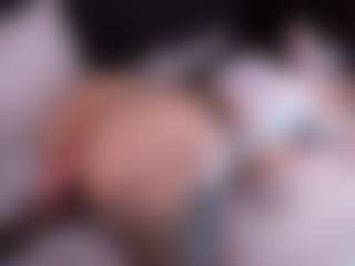 Live cam show with angelaa-thommson - Big Tits on CamwithHer
