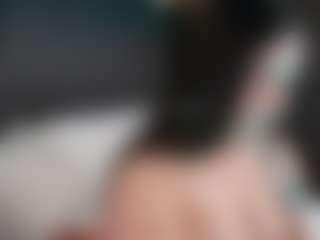 Live cam show with angelaa-thommson - Squirt on Uber Horny