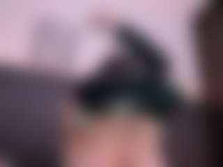 Live cam show with angelaa-thommson - Flashing on Dare Cams