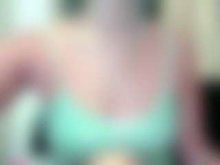 Live cam show with Celestee-pretty - Average on nudelive.tv