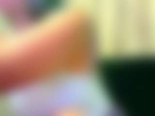 Celestee-pretty MILF webcam performer live streaming
