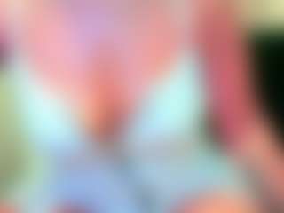 Live cam show with Celestee-pretty - Squirt Mature on StripNow