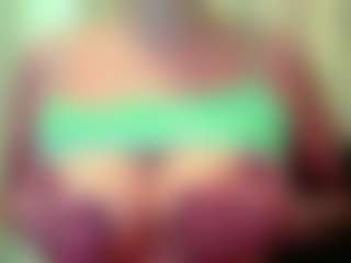 Live cam show with Celestee-pretty - Fingers on boobsie.com