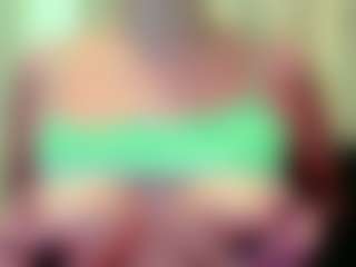 Live cam show with Celestee-pretty - Average on Lustler