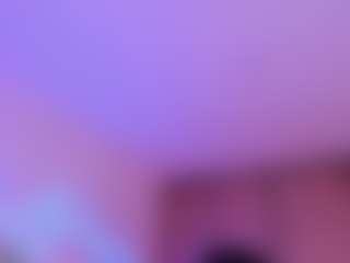 Live cam show with Taylor-West - Average on Instabang