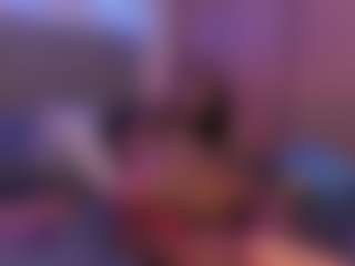 Live cam show with Taylor-West - Black Young Adult on livesuperchat.net