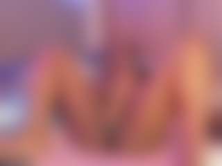 Live cam show with Taylor-West - Ebony Squirt on Soda Cam