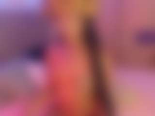 Live cam show with Taylor-West - Ebony Teen (18+) on Camming Site