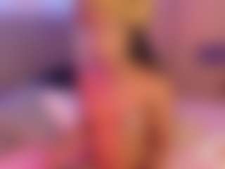 Live cam show with Taylor-West - Ebony Teen (18+) on Hubzter Live