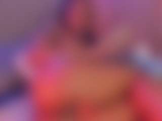Live cam show with Taylor-West - Ebony Teen (18+) on Camming Site