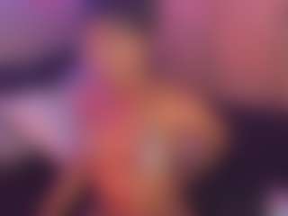 Live cam show with Taylor-West - Ebony on Camsoda | colombia