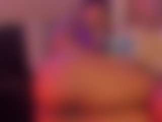 Live cam show with Taylor-West - Average on Camsoda