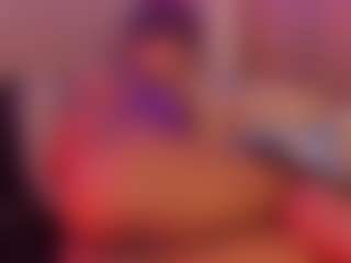 Live cam show with Taylor-West - Average on Camsoda