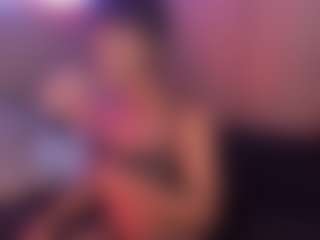 Live cam show with Taylor-West - Black Small Tits on 1on1-livenow