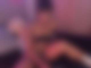 Live cam show with Taylor-West - Bedroom on Sweet Sext