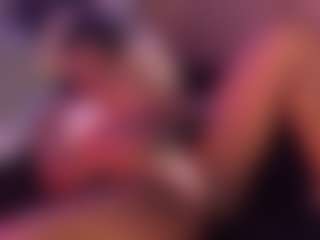 Live cam show with Taylor-West - Petite on eurowanks.com