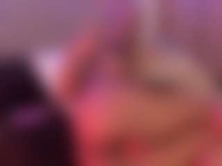 Live cam show with Taylor-West - Ebony Petite on Camsoda | colombia
