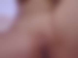 Live cam show with Anna - Amateur on Uber Horny