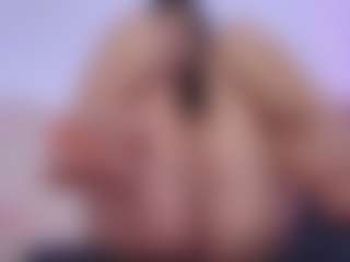Live cam show with Anna - Tattoos on Camsoda