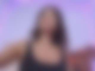 Live cam show with Anna - Striptease on thefappeningchat.com