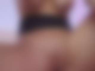 Live cam show with Anna - Fingering on Camsoda