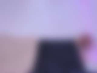 Live cam show with Anna - Striptease on Camsoda