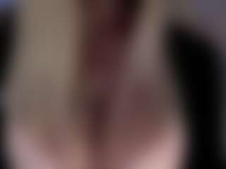 evarelusionj's Live Sex Cam Show
