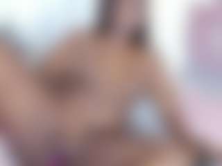 Live cam show with Jannaday - Public MILF on TastyBlacksLive