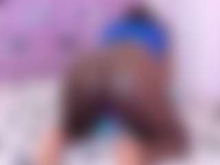 Jannaday MILF webcam performer live streaming