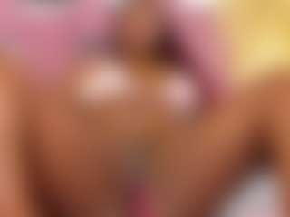 Live cam show with Jannaday - Ebony HD on Camsoda