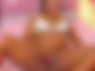 Live cam show with Jannaday - Spank on Uber Horny