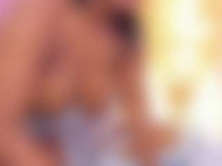 Performer in webcam MILF Jannaday in streaming live