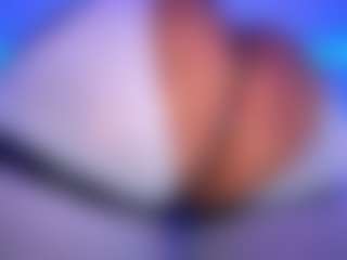 Oxlemon MILF webcam performer live streaming
