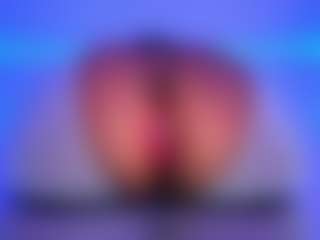 Oxlemon MILF webcam performer live streaming