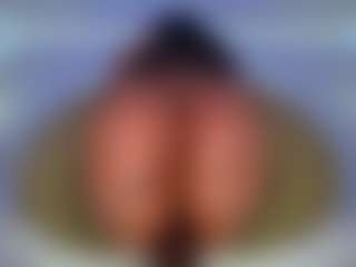 Live cam show with Oxlemon - Thong on SquirtSoMuch