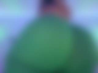 Live cam show with Oxlemon - Shaved Pussy on Camsoda