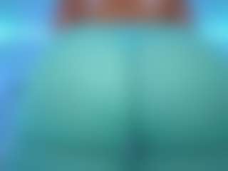 Live cam show with Oxlemon - Bedroom MILF on StripNow