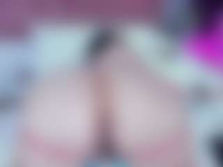 Live cam show with Amanda Cruz - Small Tits on EXY